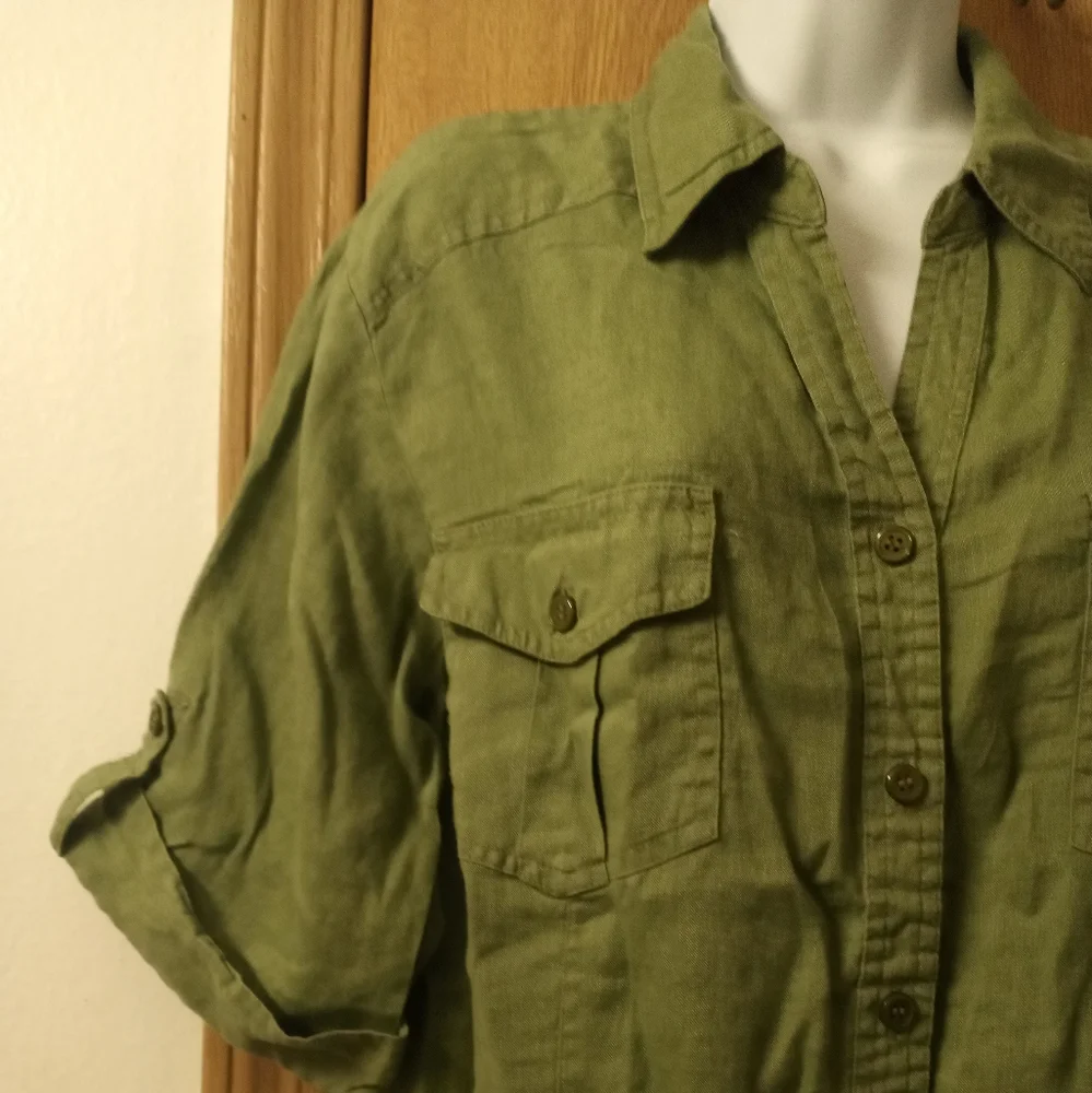 DRESSBARN - Picture 2 of 3